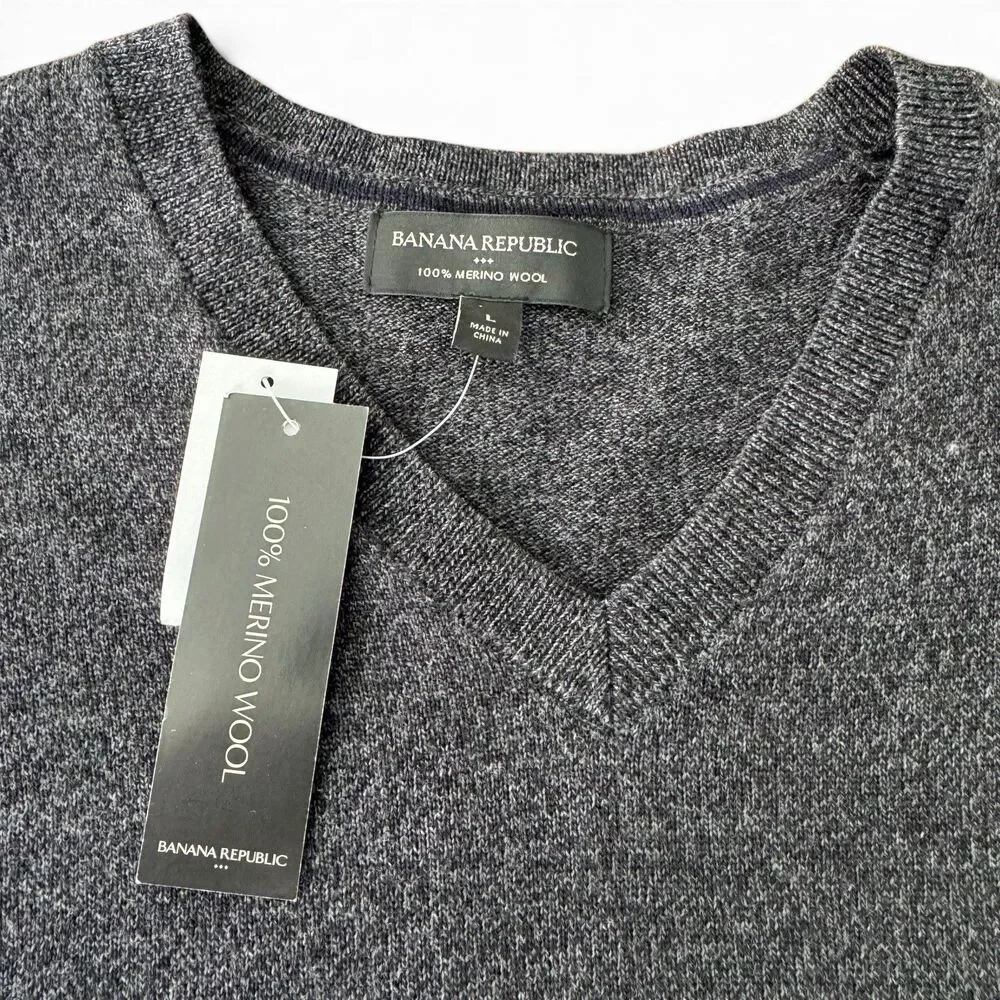 Banana Republic 100% Merino Wool V Neck Sweater Men Large Gray Pullover NWT New